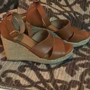 Tan Wedges